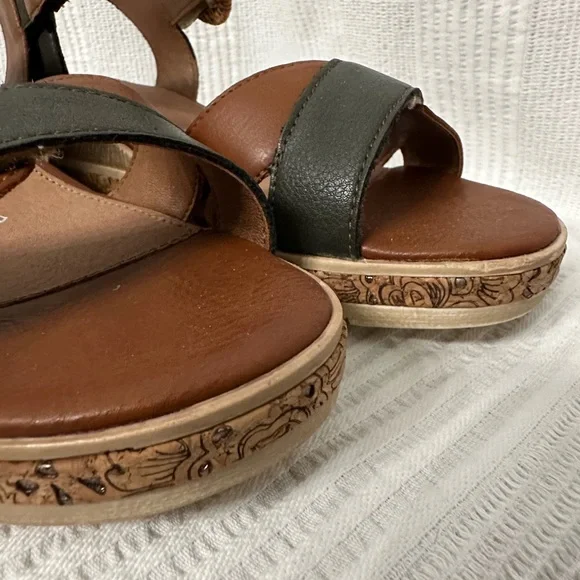 Remonte Brown and Dark charcoal Gray Sandals with Low Wedge Heel - Picture 8 of 13